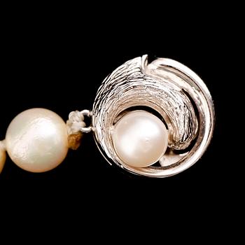 PÄRLCOLLIER, odlade sötvattenpärlor, lås 18 k vitguld.