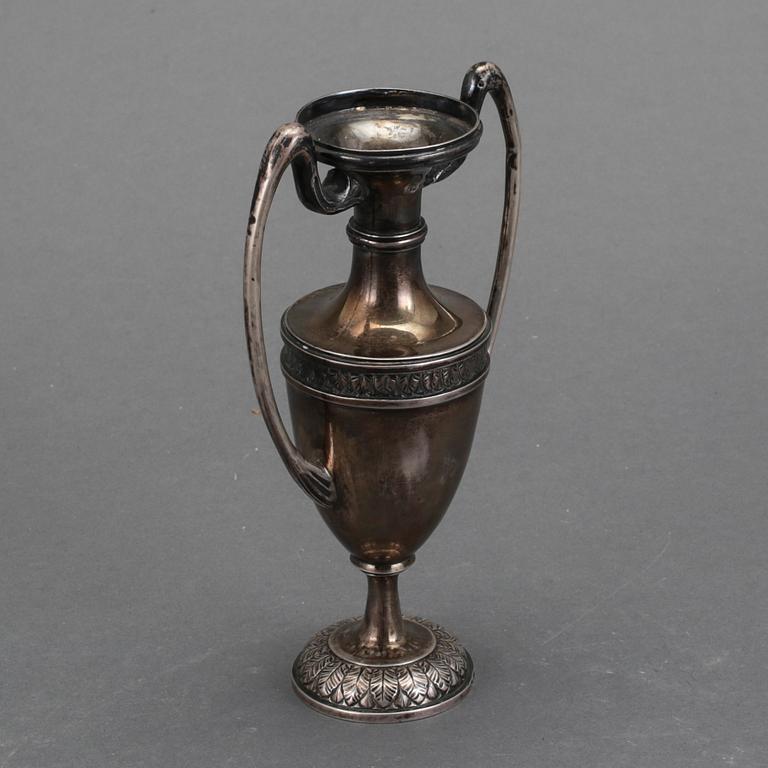 POKAL, silver, Ryssland, 1908-1917. Vikt 174g.