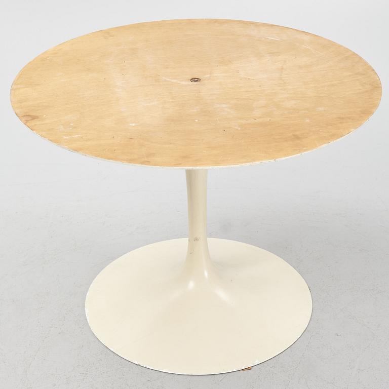 Eero Saarinen, matbord, "Tulip", Knoll International.