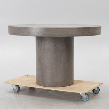 A "Regent" dining table, Artwood.