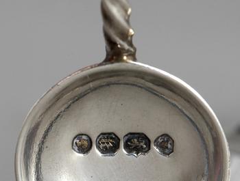 SALTKAR, ett par, silver, Wien, Österrike, 1849. Total vikt ca 265 g.