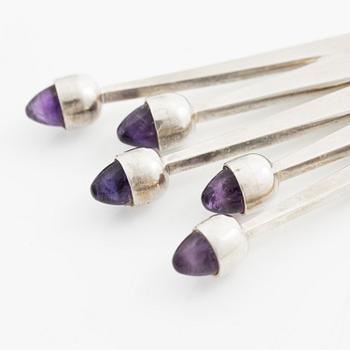 Anni & Bent Knudsen, collier, silver med cabochonslipade ametister, Danmark ca 1960-tal.