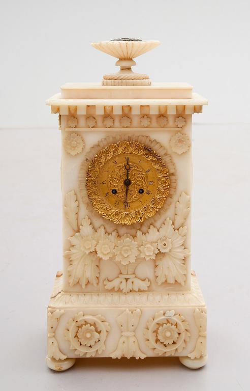 BORDSUR, alabaster, 1800-tal.