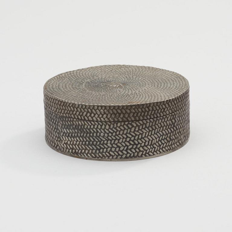 ESTRID ERICSON, ask med lock, Firma Svenskt Tenn, Stockholm 1952.