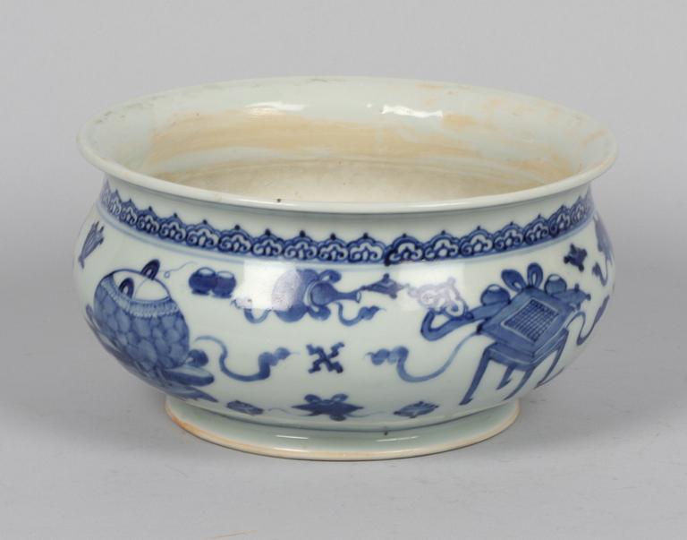 RÖKELSEKAR, porslin. Kina. 1700-tal.