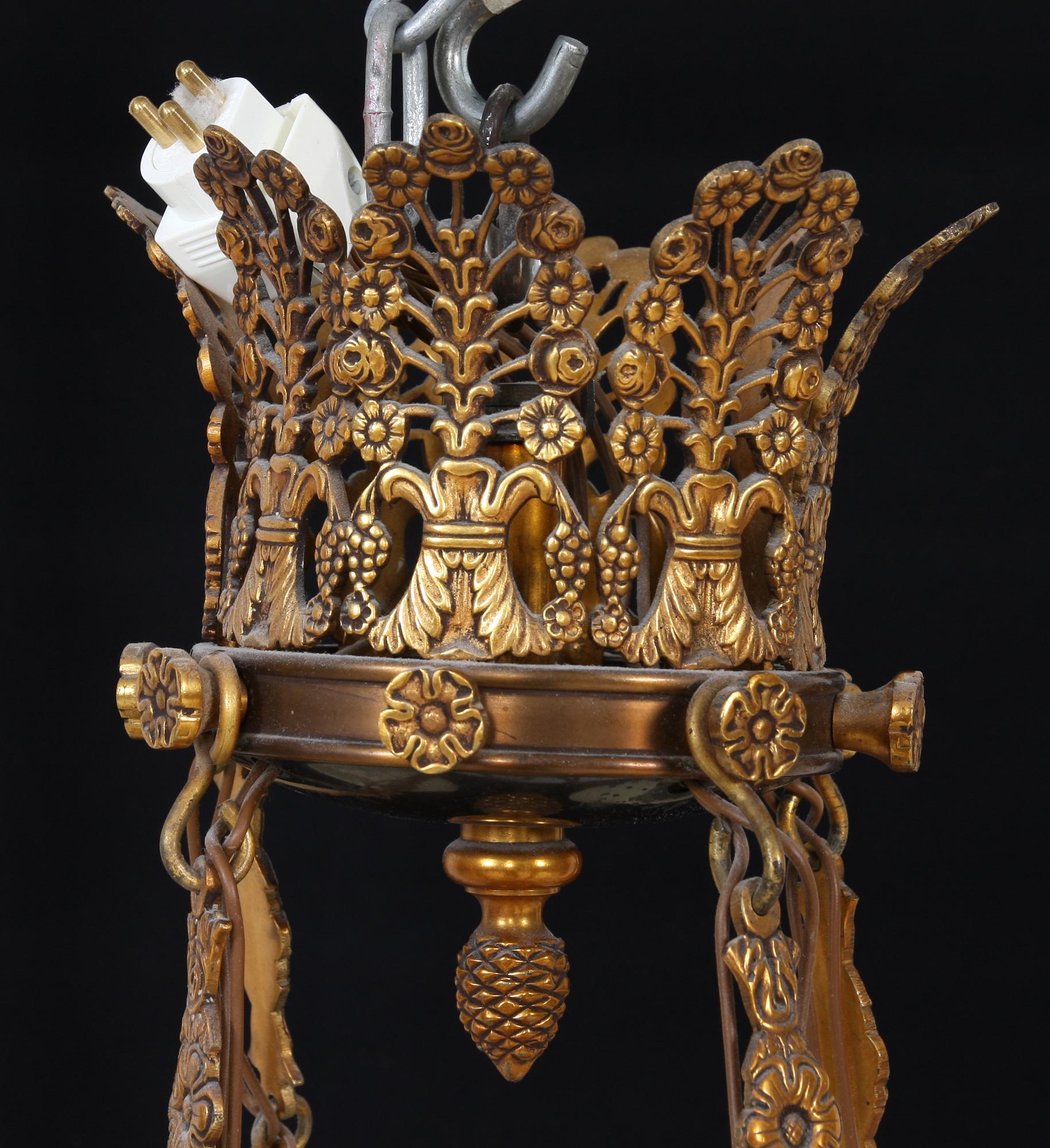 TAKAMPEL, Karl-Johan stil, 1900-tal. H 80.