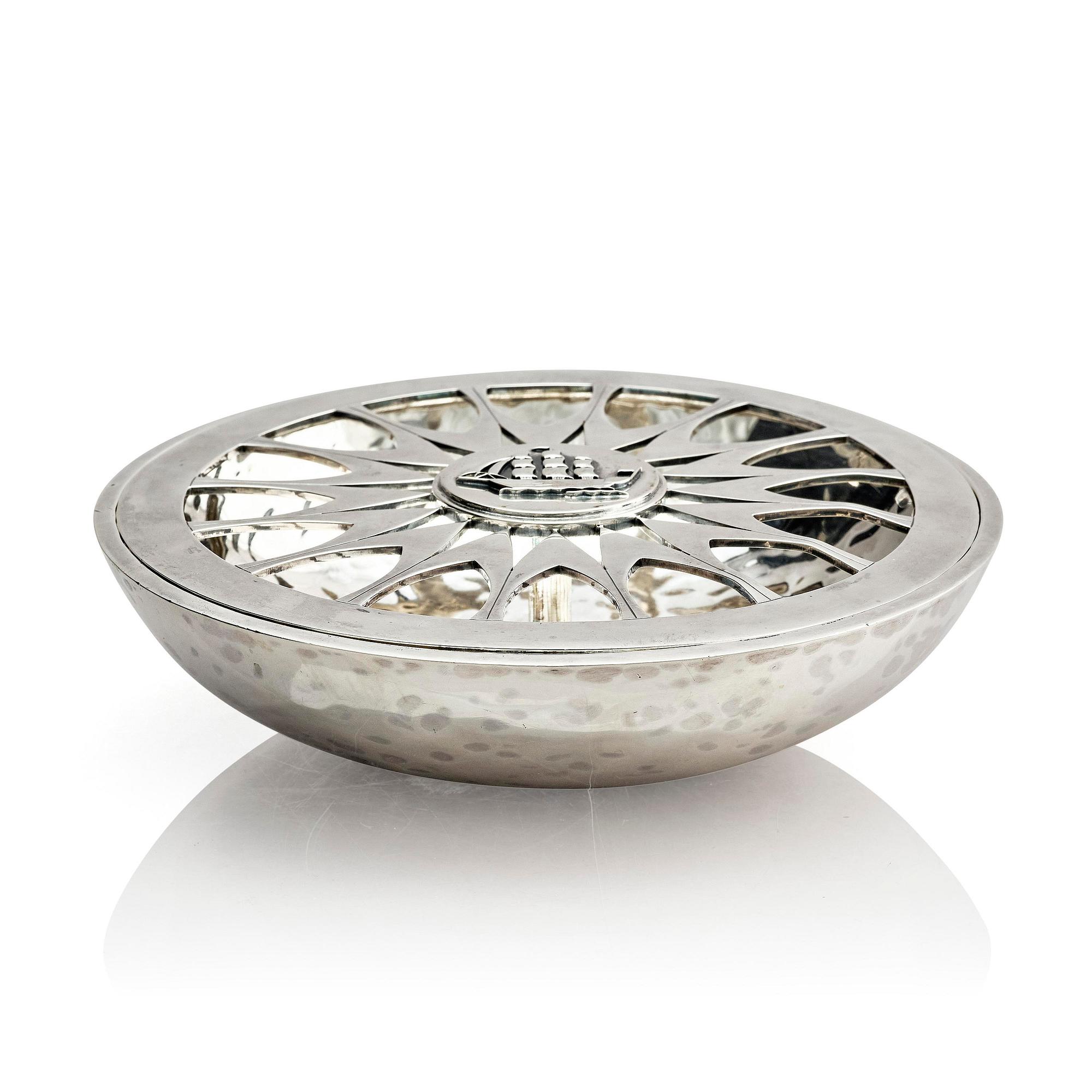 Carl Fredrik Carlman, a sterling silver ashtray, designed by Sven Carlman, Stockholm, Sweden 1955.