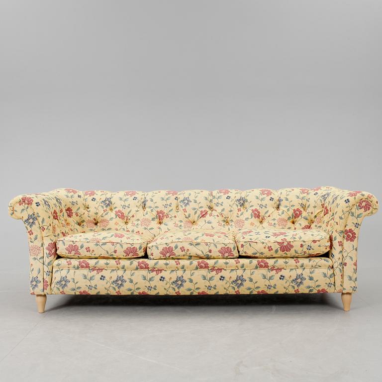 SOFFA, chesterfieldmodell, Arne Norell, Aneby, 19/2000-tal.