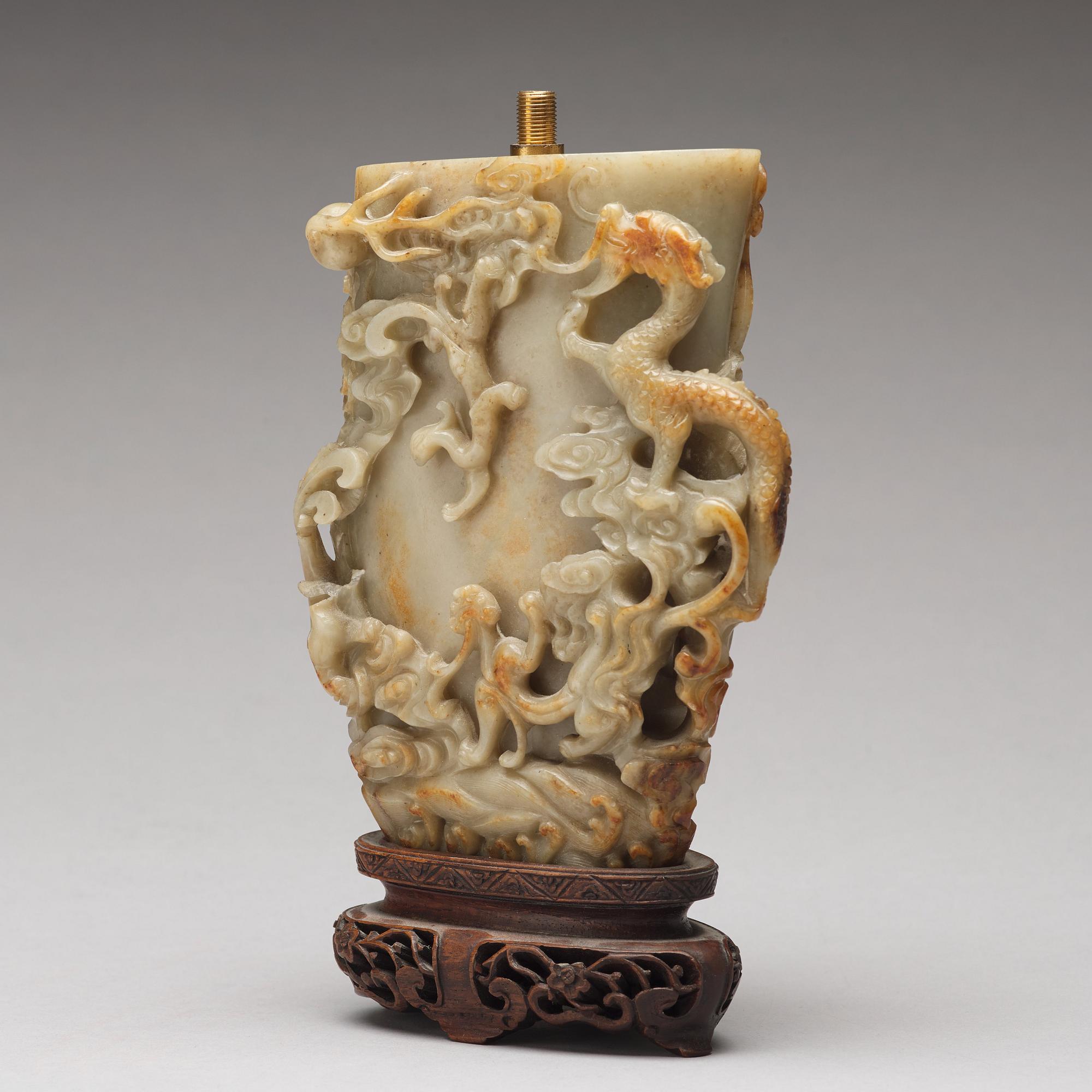 A sculptured stone vase, presumably late Qing dynasty.