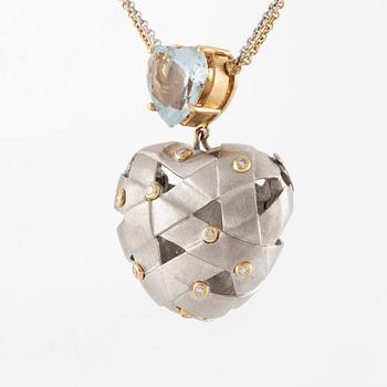 Ole Lynggaard, necklace in 18K gold and white gold with a heart-shaped aquamarine and brilliant-cut diamonds.