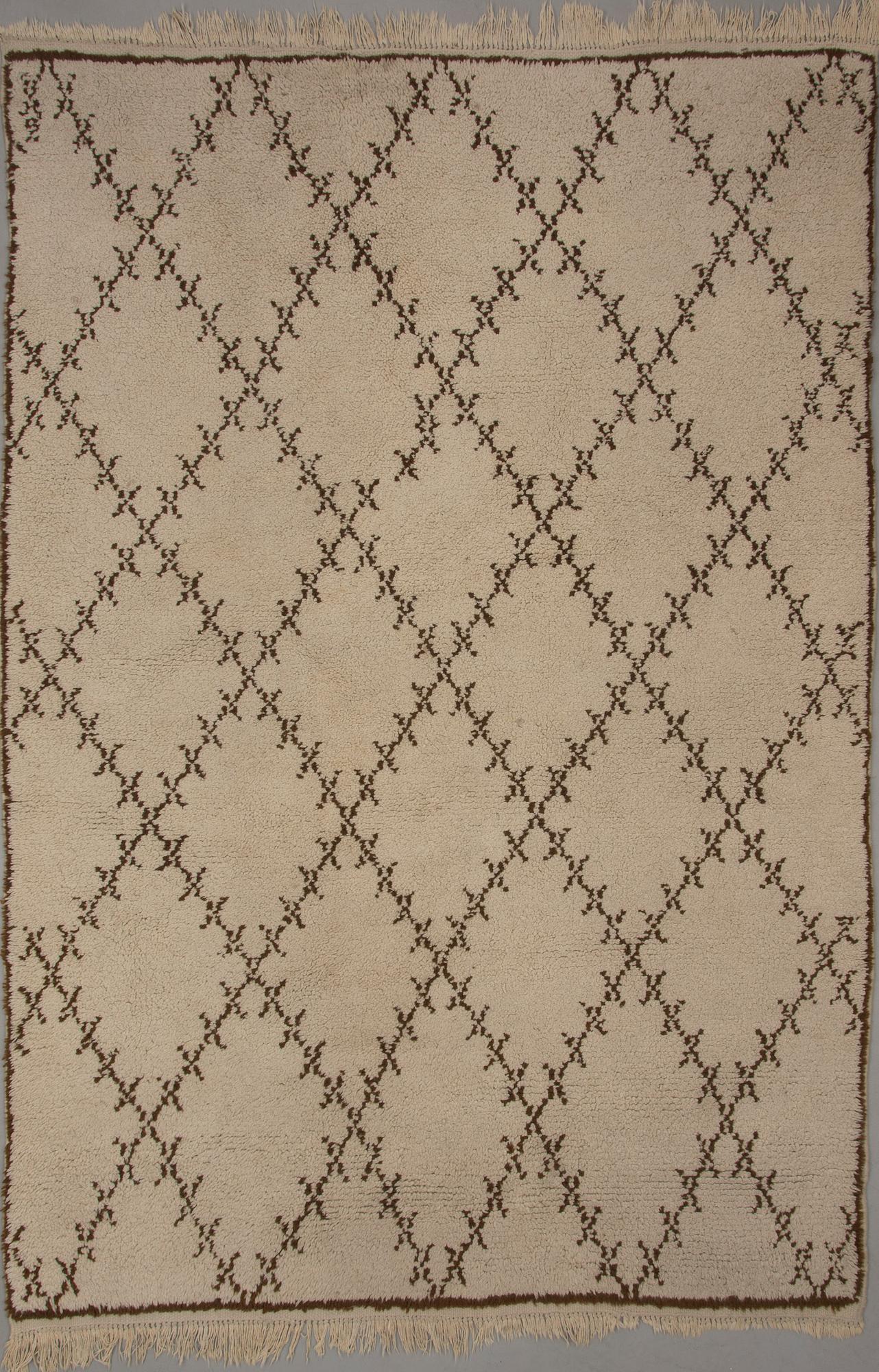 MATTA, Marocko. Ca 242x165 cm.