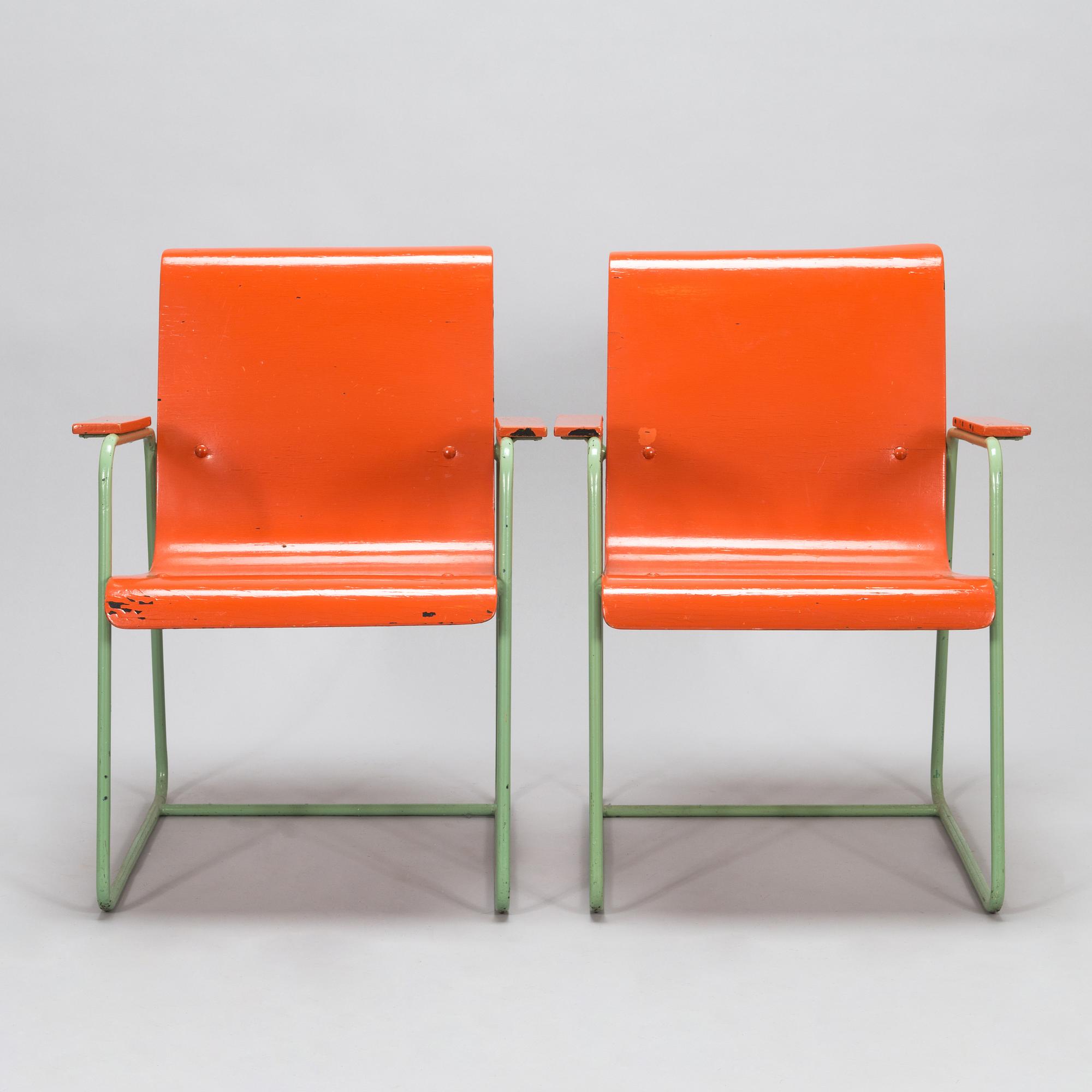 Alvar Aalto, a pair of early 1930's armchairs for Aug. Louhen Rautasänkytehdas ja Valimo Oy, Turku.