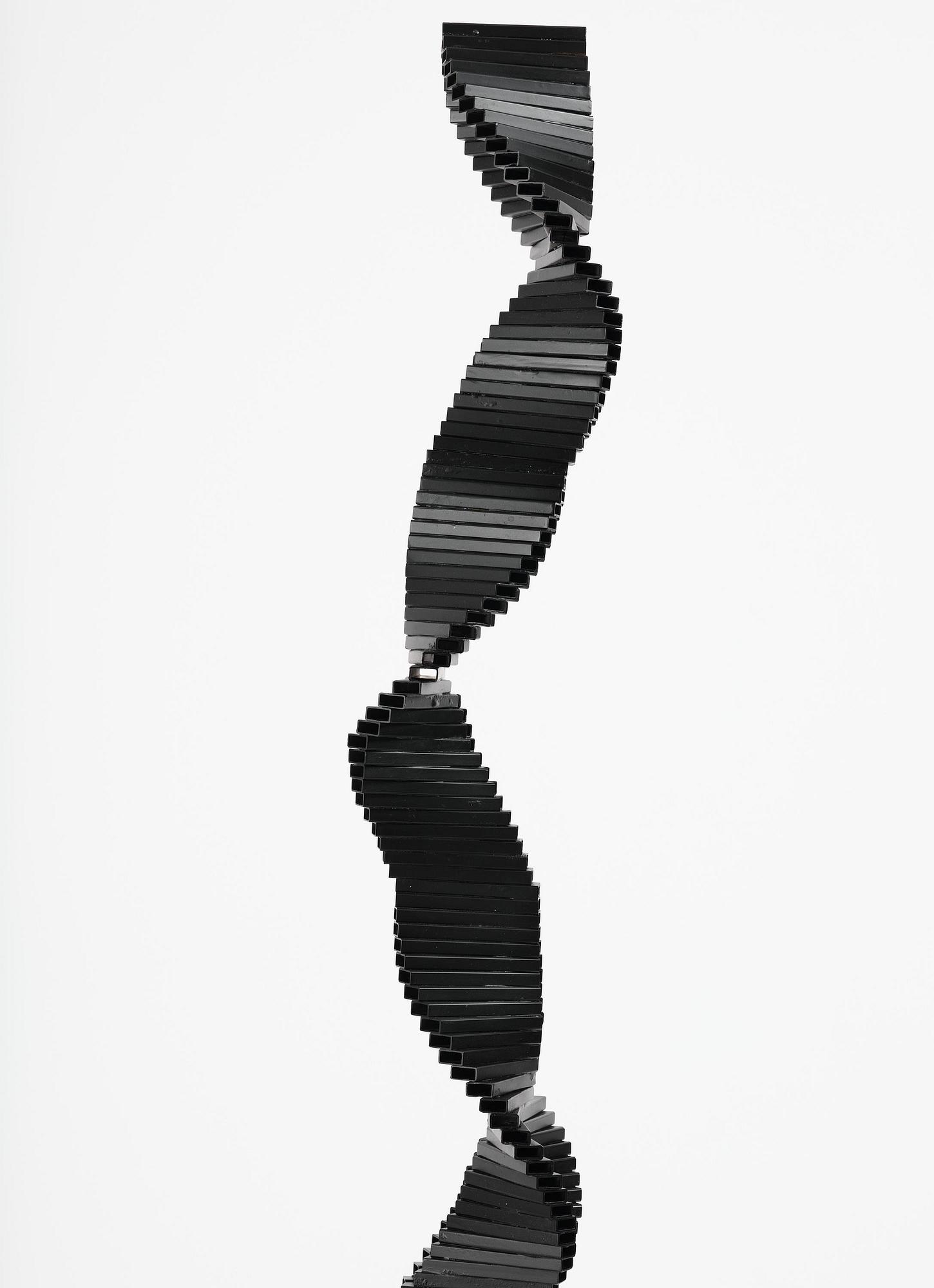 Arne Jones, "Yin-Yang kolonn".