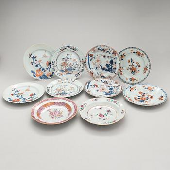 Chinese 18th-Century porcelain dishes, four pairs of dishes and two single soup bowls.