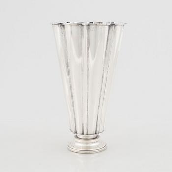 Vase, silver, Swedish import mark Gunnar Svensson, Kalmar 1928.
