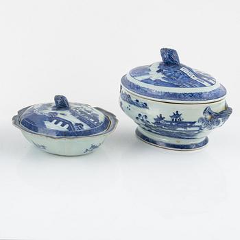 Parts of a dining service, 45 pieces, porcelain, China, mostly Qianlong (1736-95).