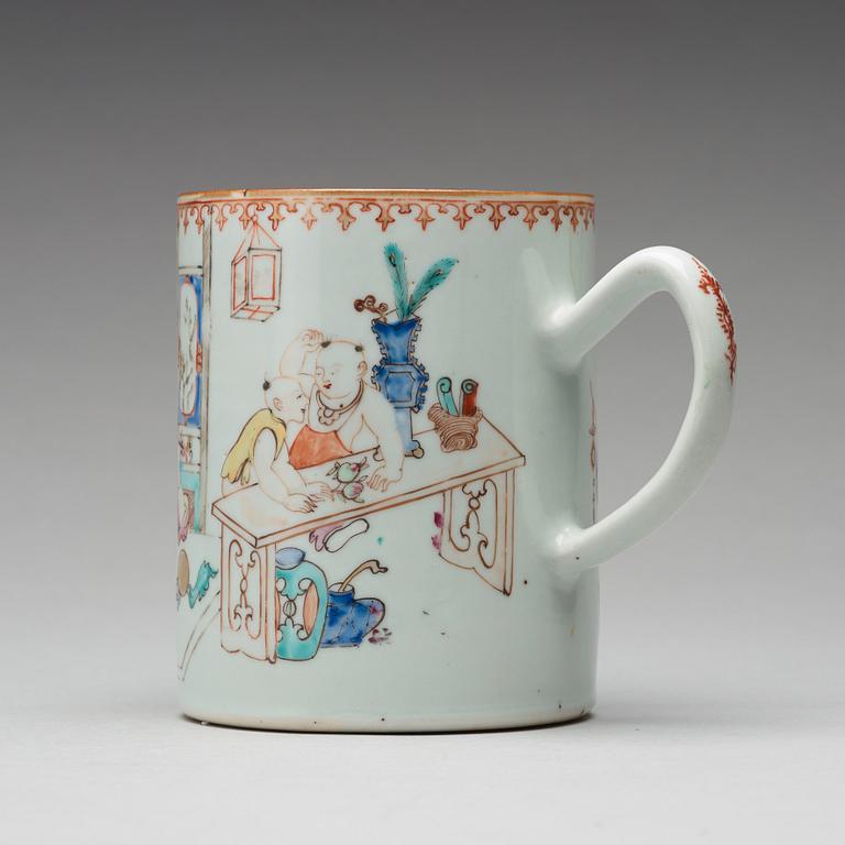 MUGG, porslin. Qingdynastin, 1700-tal.