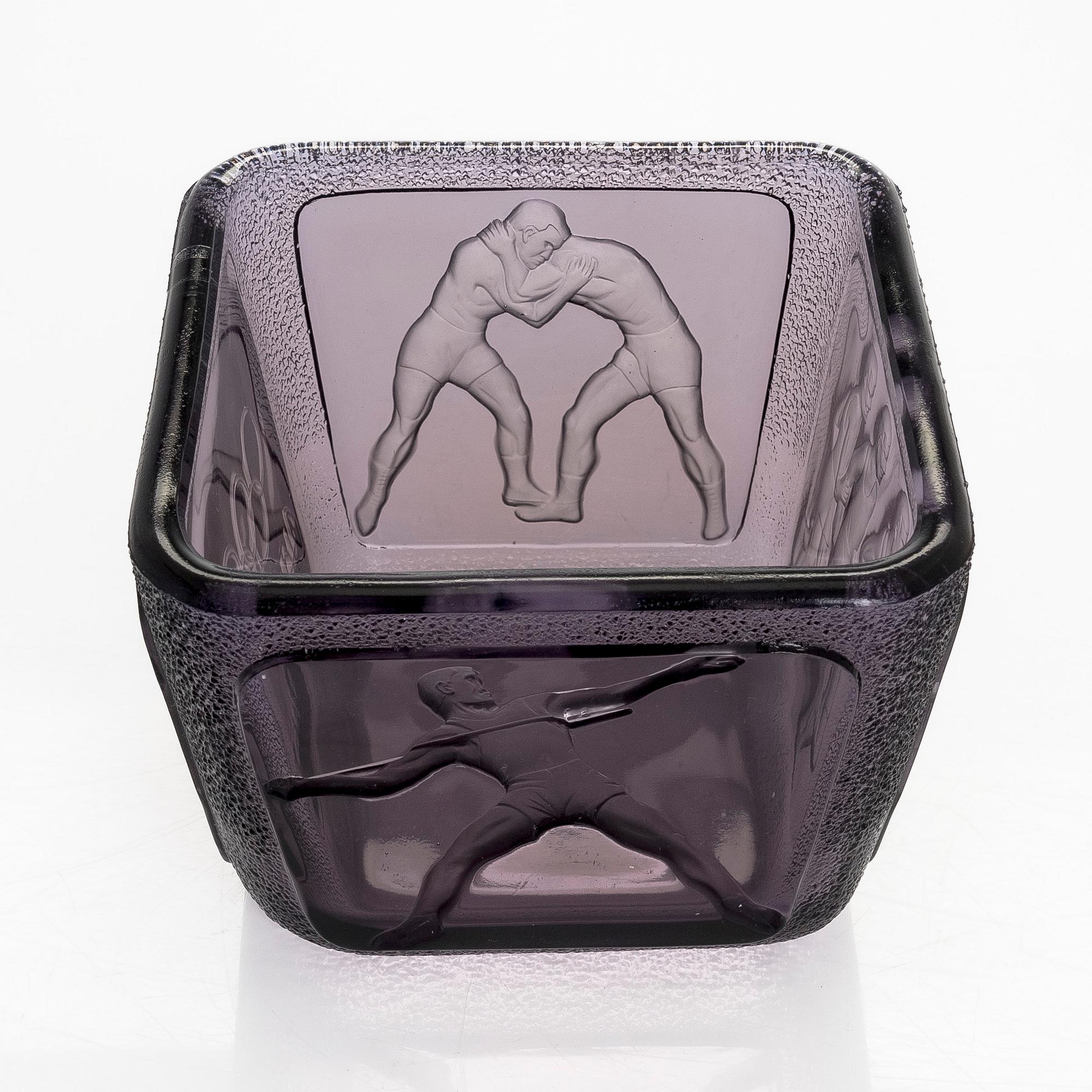 Antti Salmenlinna, malja, "Olympiamalja", Riihimäen Lasi, 1940.