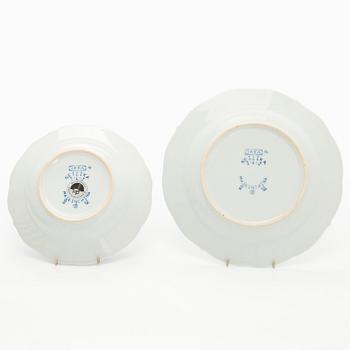 Astiaston osia, 12 osaa, posliinia, "Nejlika", IKEA, IKEA:n 1700-luvun sarjasta.