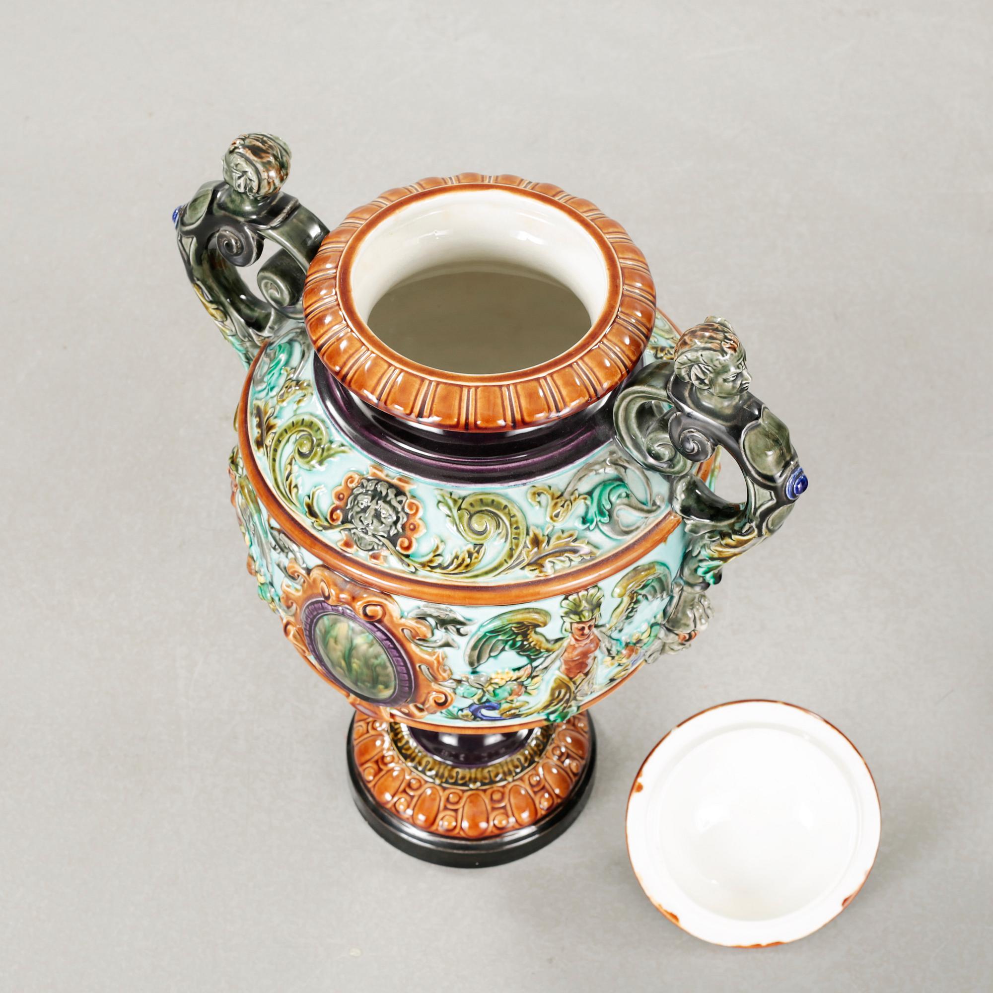 A majolica urn and a piedestal from Gustafsberg, around the year 1900.