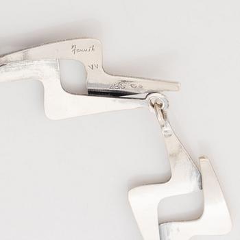 Viggo Wollny, silver bracelet.