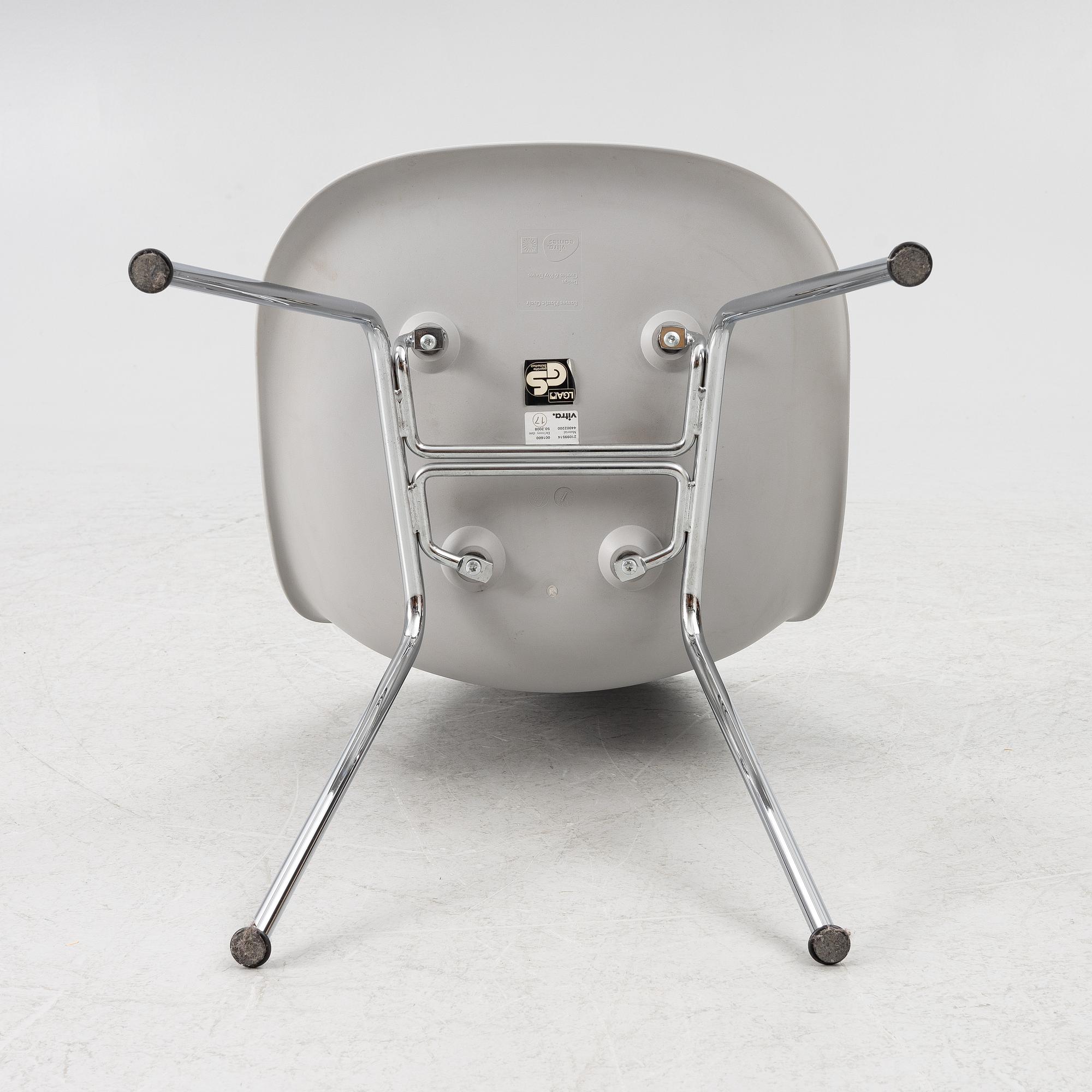 A collection of Vitra, 7 pieces.