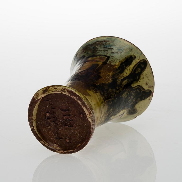 GERDA THESLEFF, A CERAMIC VASE. Signed GT, Finland. 1919.