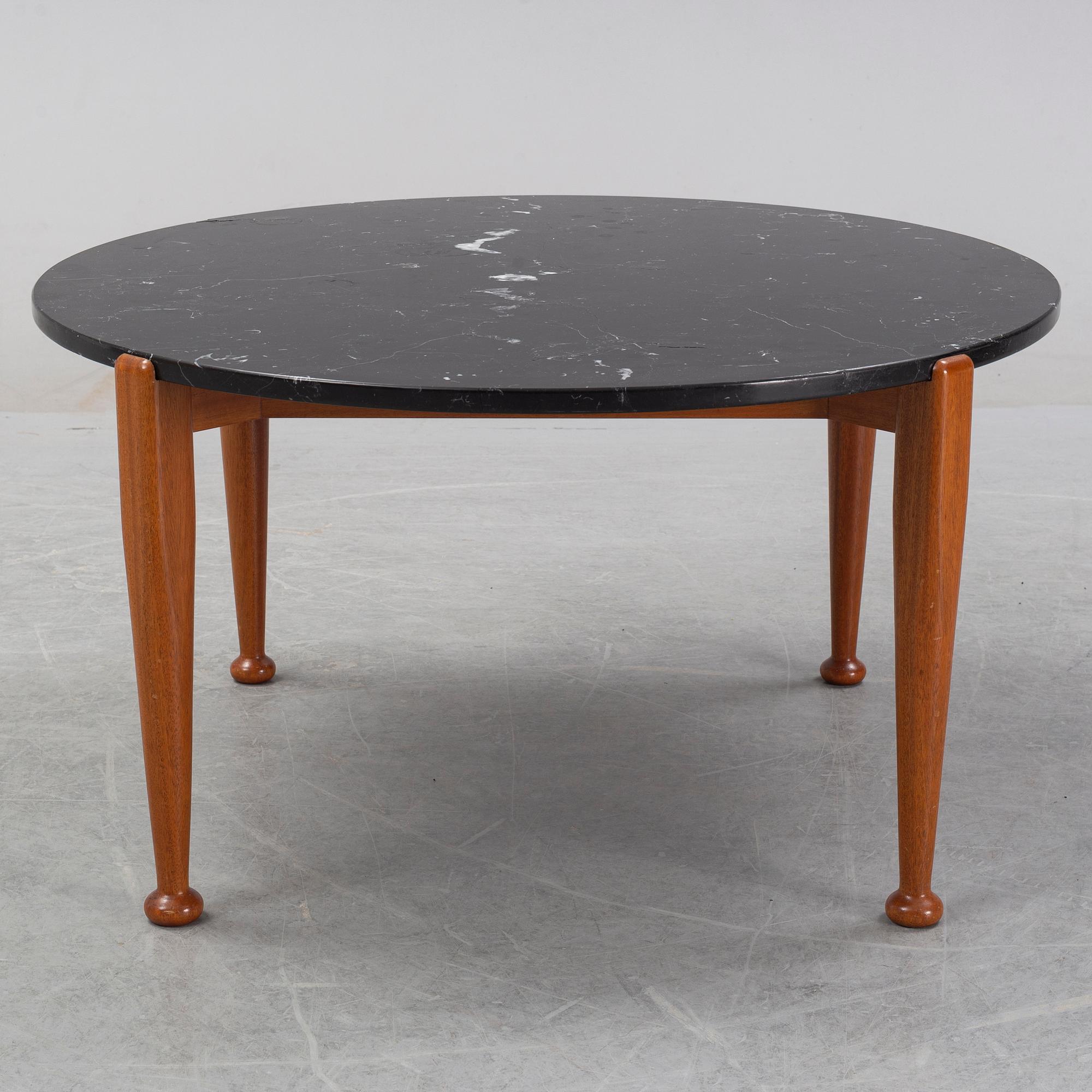Josef Frank, soffbord, modell 965, Firma Svenskt Tenn.