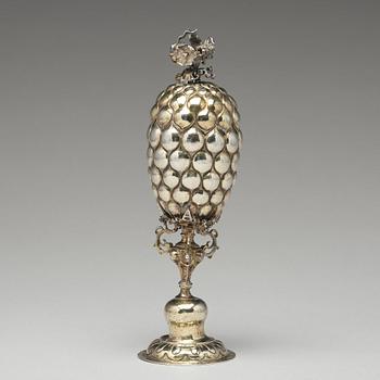 A Danzig 17th century silver-gilt grape cup, mark of Johann Gottfried Holl, Danzig (1678-1700).