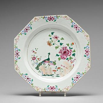 831. A famille rose double peacock dish, Qing dynasty, Qianlong (1736-95).