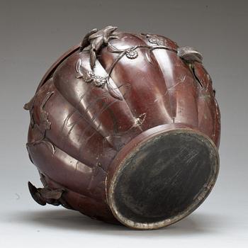 YTTERFODER, brons, Japan, 1900-tal.