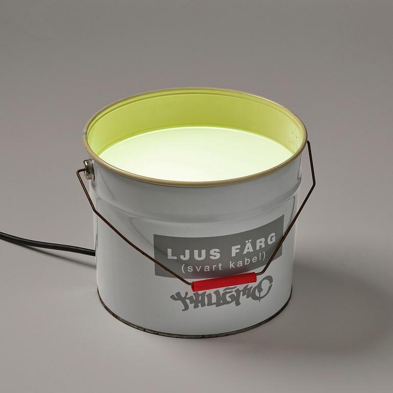 Fredrik Wretman, a "LJUS FÄRG (Svart kabel)" table lamp/light sculpture, ed. 76/360, Källemo, Värnamo, post 2005.