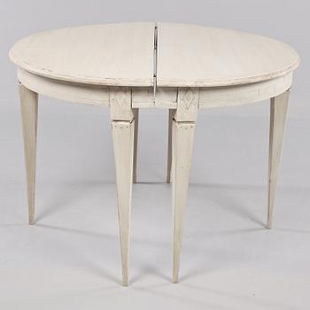 MÅNBORD, ett par, 1800-tal.