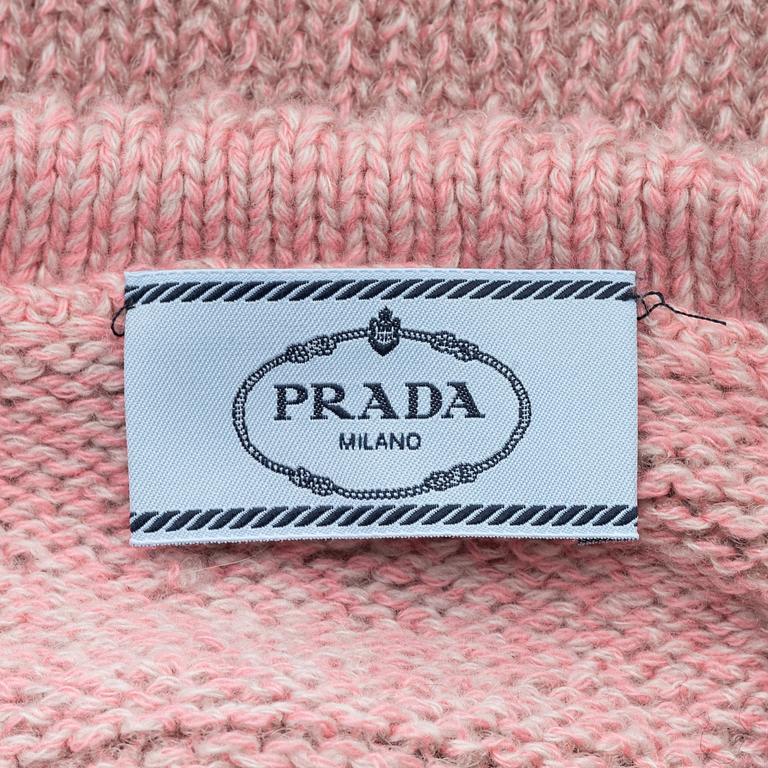 Prada, tröja, storlek 36.