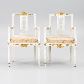 Karmstolar, ett par, Lindome, omkring år 1800, sengustavianska.