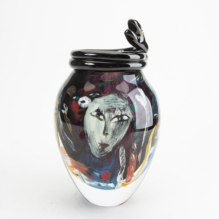 Ulrica Hydman-Vallien, a signed and dated 91 Unique vase.