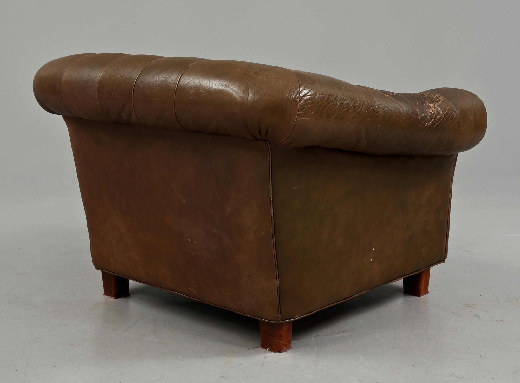 FÅTÖLJ, Chesterfieldmodell, 1900-tal.