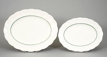 MATSERVIS, flintgods, 51 st, design: Stig Lindberg, servis i produktion mellan 1939 - 1951.