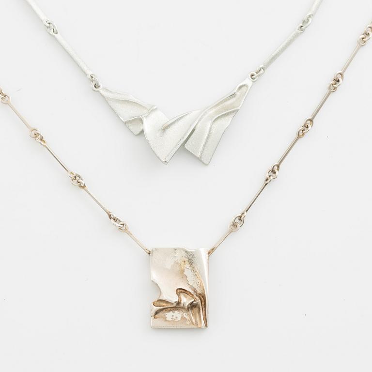 Lapponia, Smyckesset, örhängen 2 par, collier 2 st, samt  armlänk, silver.