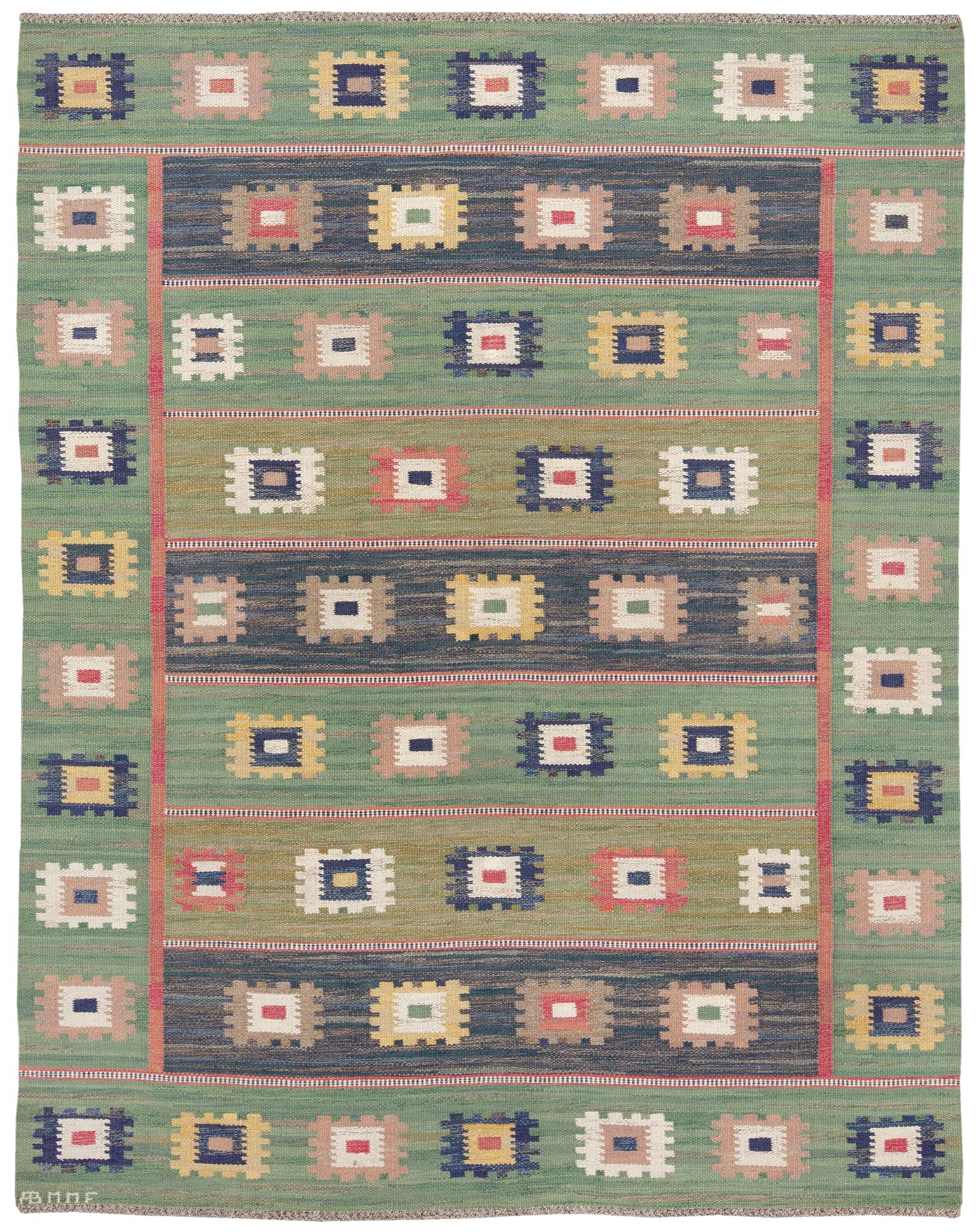 CARPET. "Grön äng". Rölakan (flat weave).  252 x 199,5 cm. Signed AB MMF (AB Märta Måås-Fjetterström).