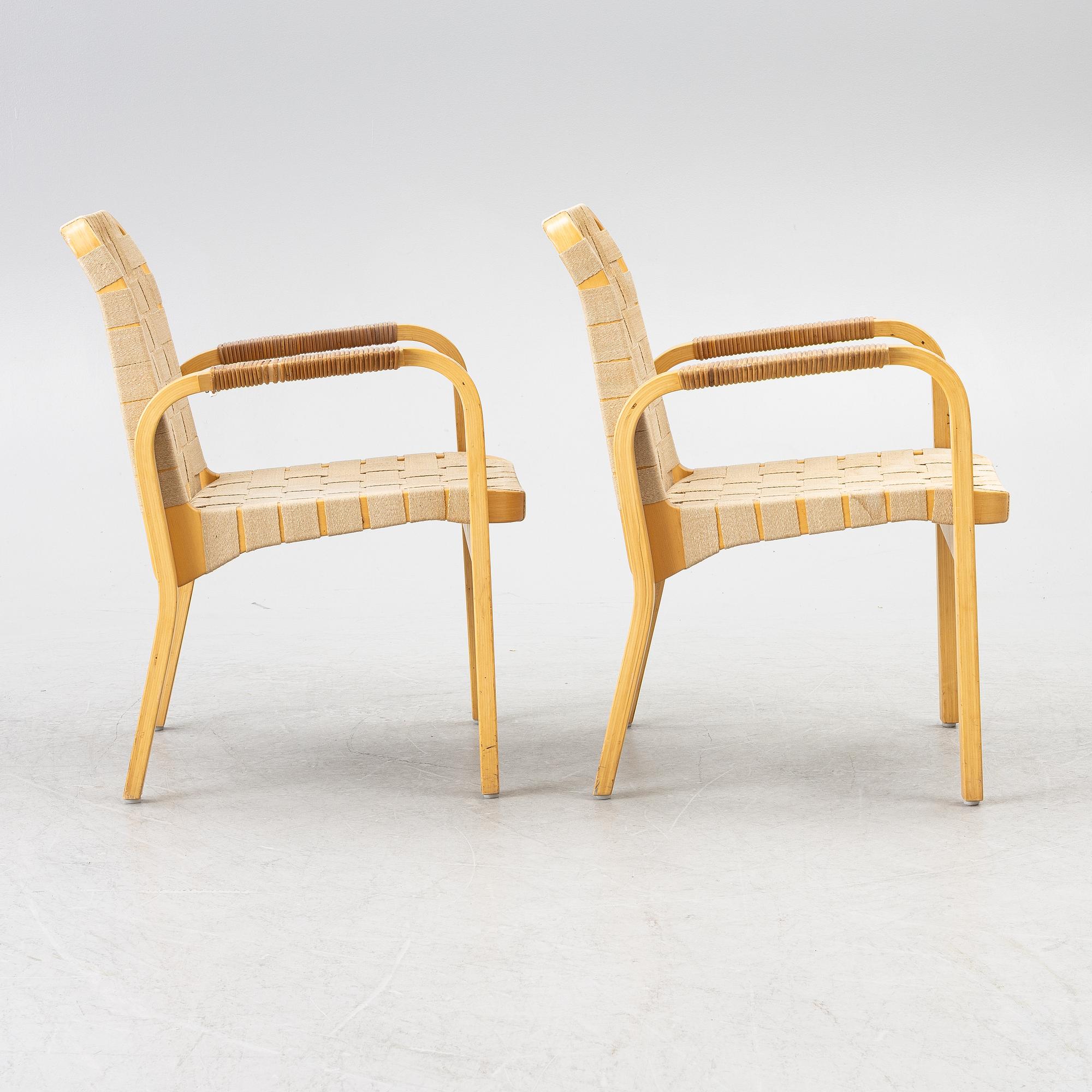 Alvar Aalto, karmstolar, ett par, modell 45, Artek, Finland.