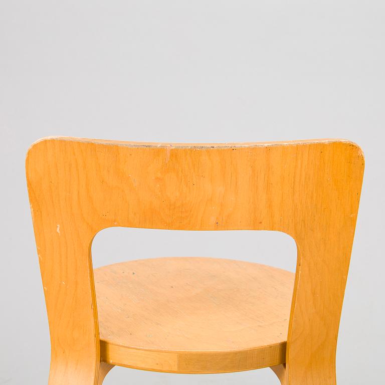 Alvar Aalto, stolar, 3 st, modell 66, Artek 1980-tal.