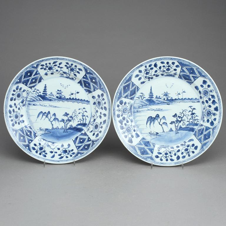 FAT, ett par, porslin, Qianlong, Kina 1700-tal.