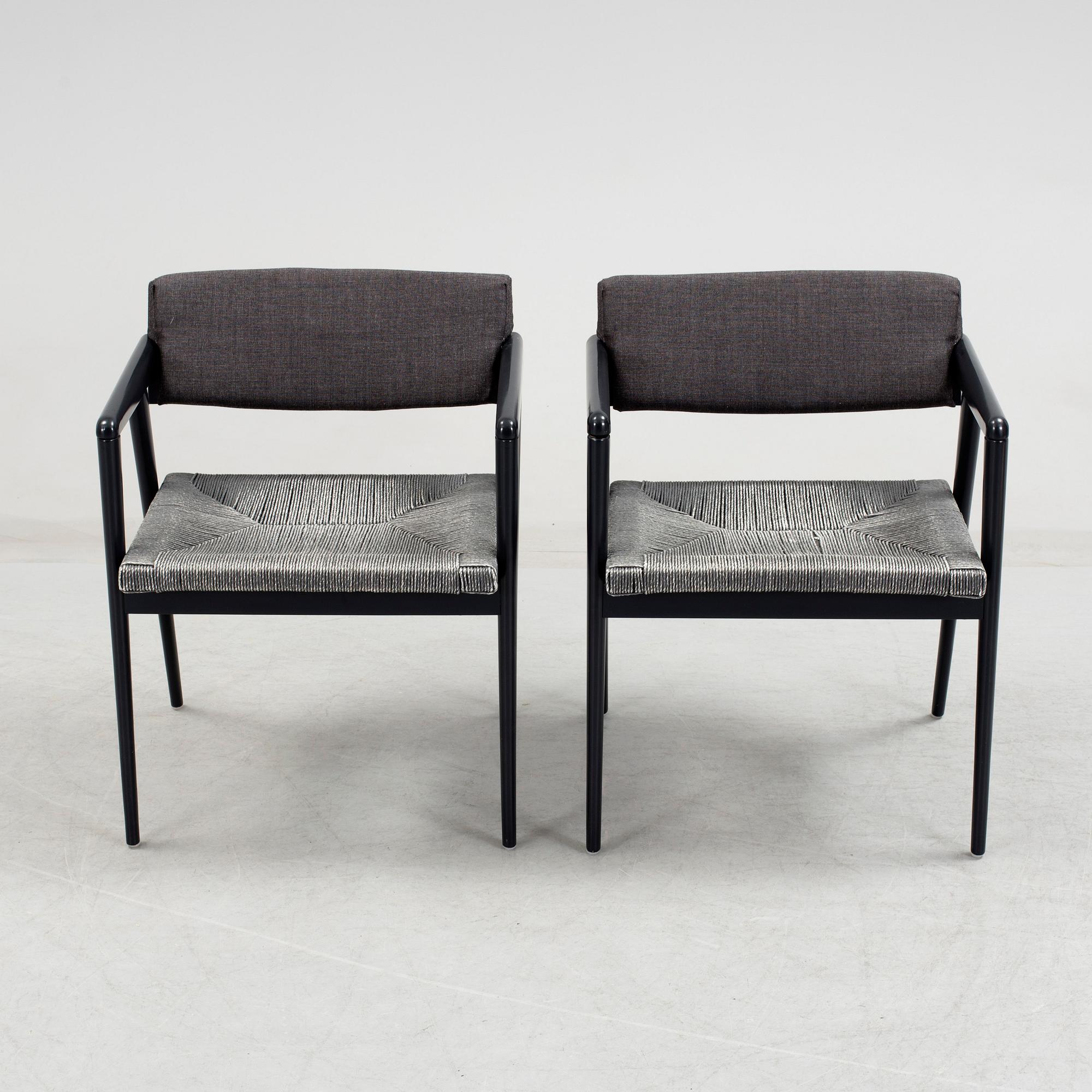 a pair of Gio Ponti "Dormitio" armchairs, L'abbate, Italy. Designed in the 1950's.