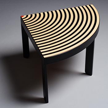 Nanna Ditzel, "Bench for two" modell 2600 & 2601, bänk samt bord, Frederica Stolefabrik, Danmark efter 1989.