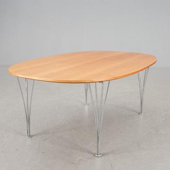 SOFFBORD, "Superelips", Bruno Mathsson och Piet Heinz för Fritz Hansen, 2000-tal.