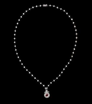 507. COLLIER, rubin med briljantslipde diamanter, tot. ca 1.80 ct.