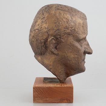 Arne Jones, Portrait.