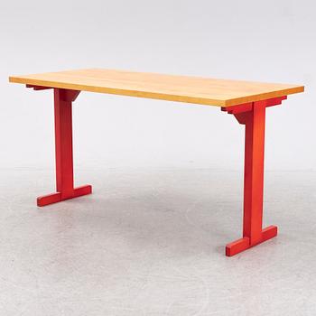 John Kandell, a 'Camilla' dining table, second half of the 20th century.