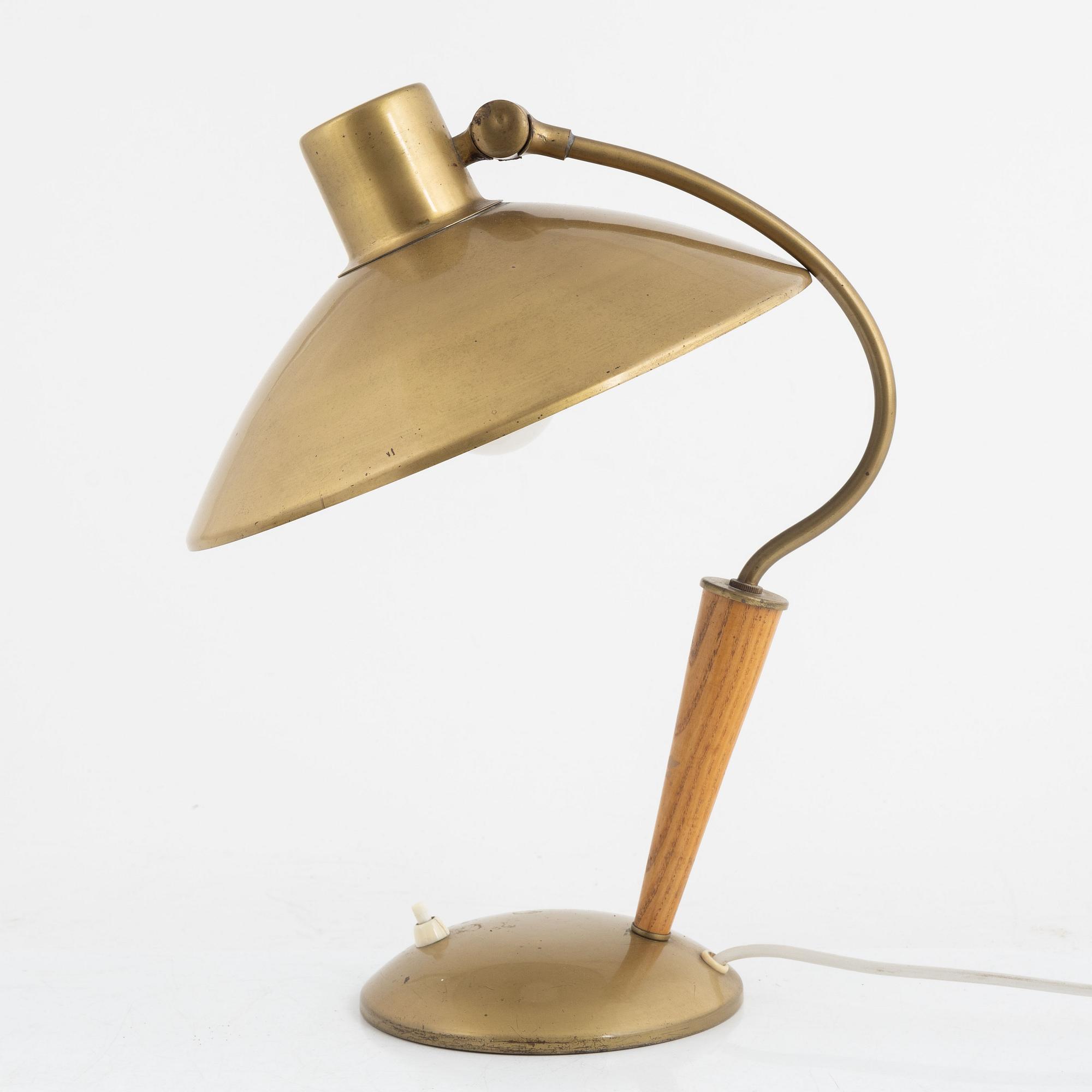 Malmö Metallvarufabrik, a table lamp, model '3932', 1940-50s. Provenance Sven Lundh.